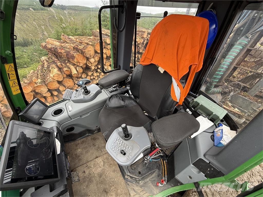 John Deere 1510G Forwarder