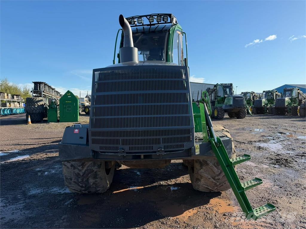 John Deere 1510G 원목 포워더