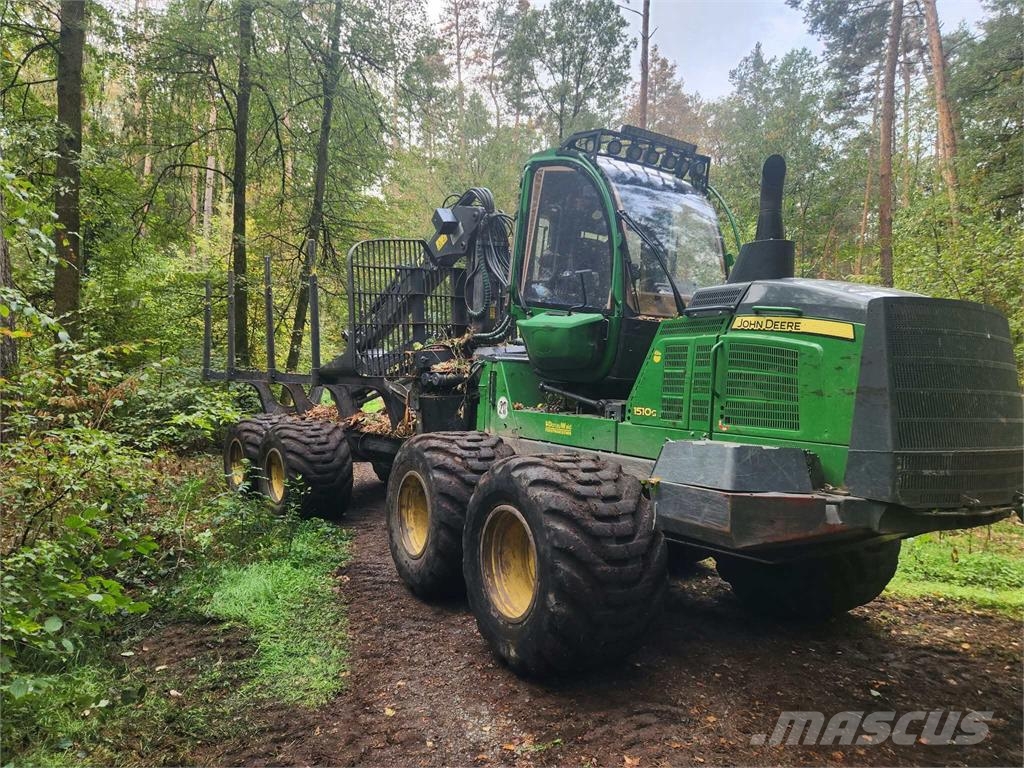 John Deere 1510G Forwarder