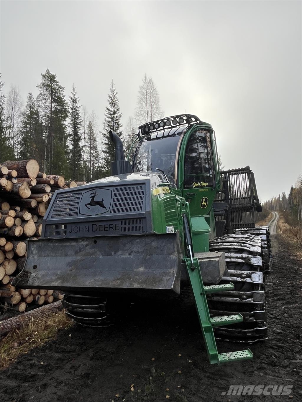 John Deere 1510G Forwarder