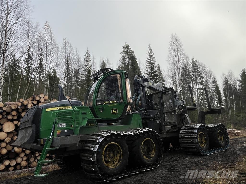 John Deere 1510G Forwarder