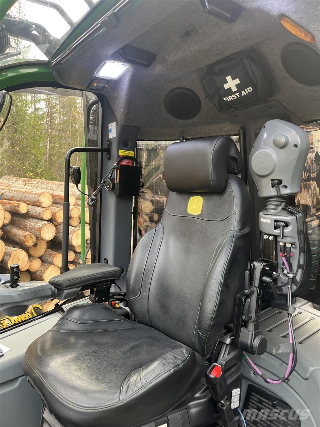 John Deere 1510G Forwarder