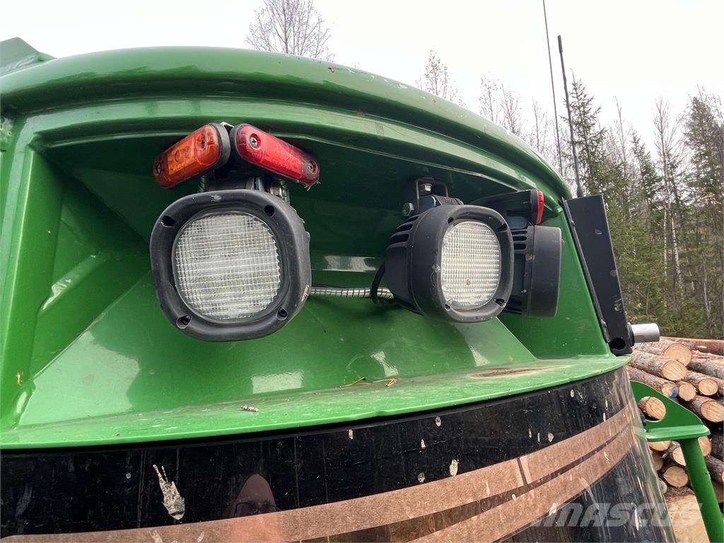 John Deere 1510G Forwarder