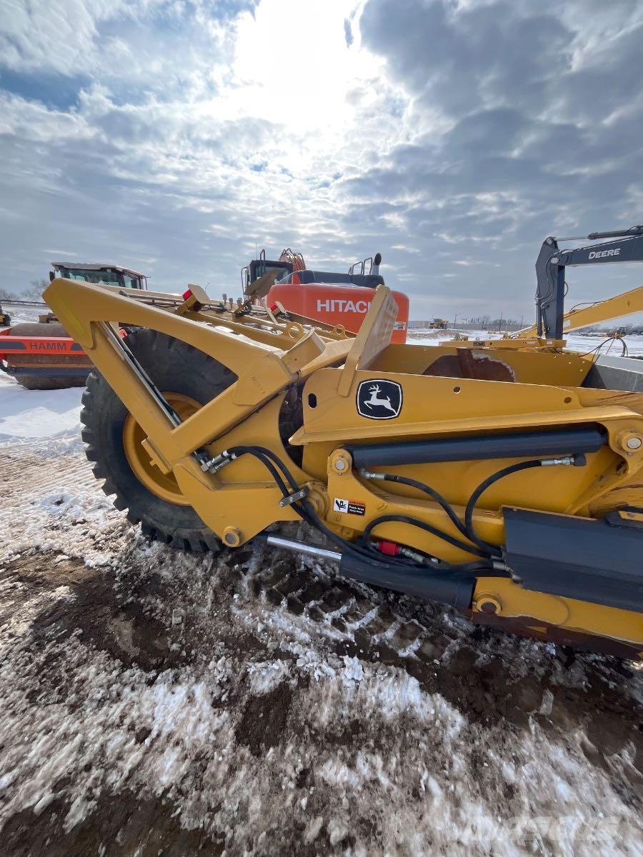 John Deere 1510D Traktoriai