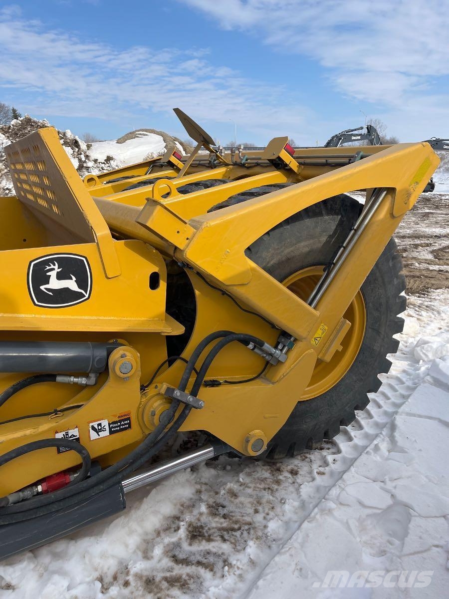 John Deere 1510D Traktoriai
