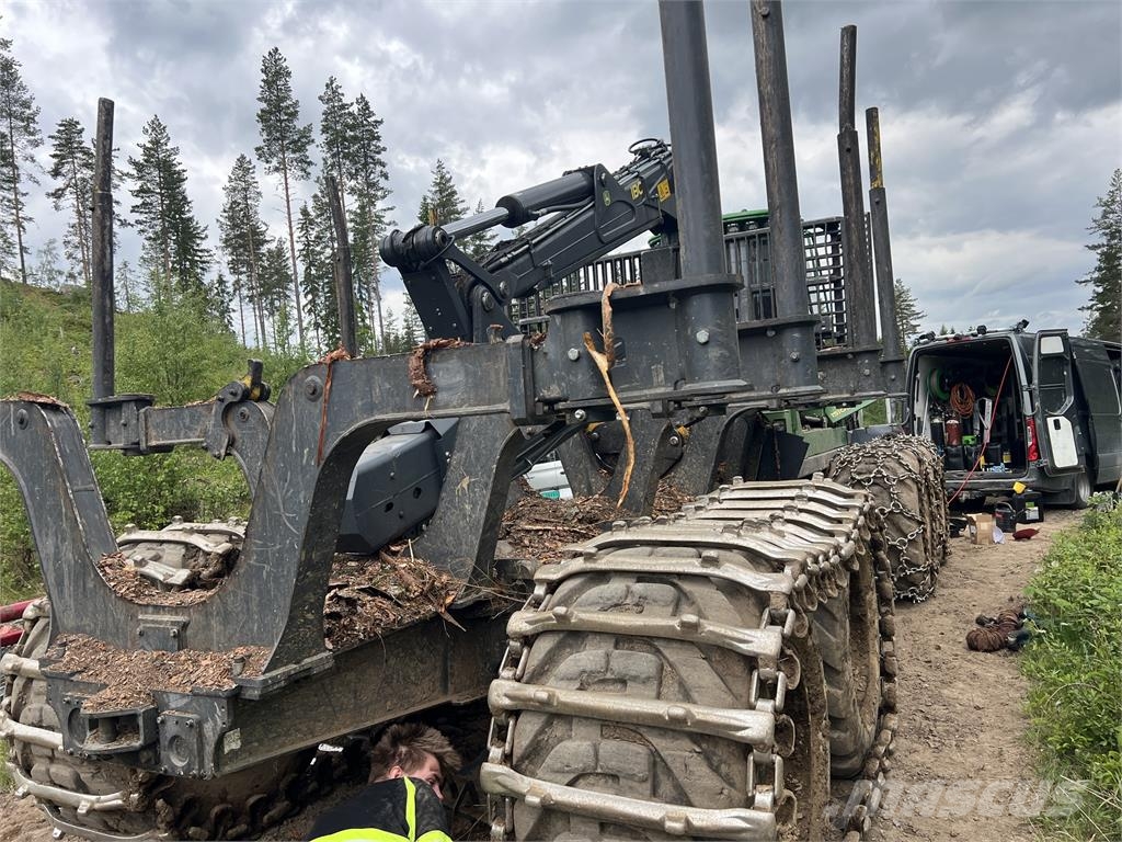 John Deere 1510G Forwarder
