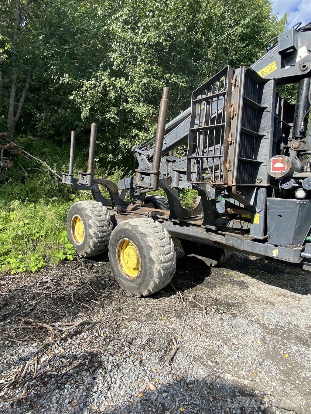 John Deere 1510G Lesné traktory