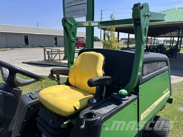 John Deere 1600 Самоходные газонокосилки