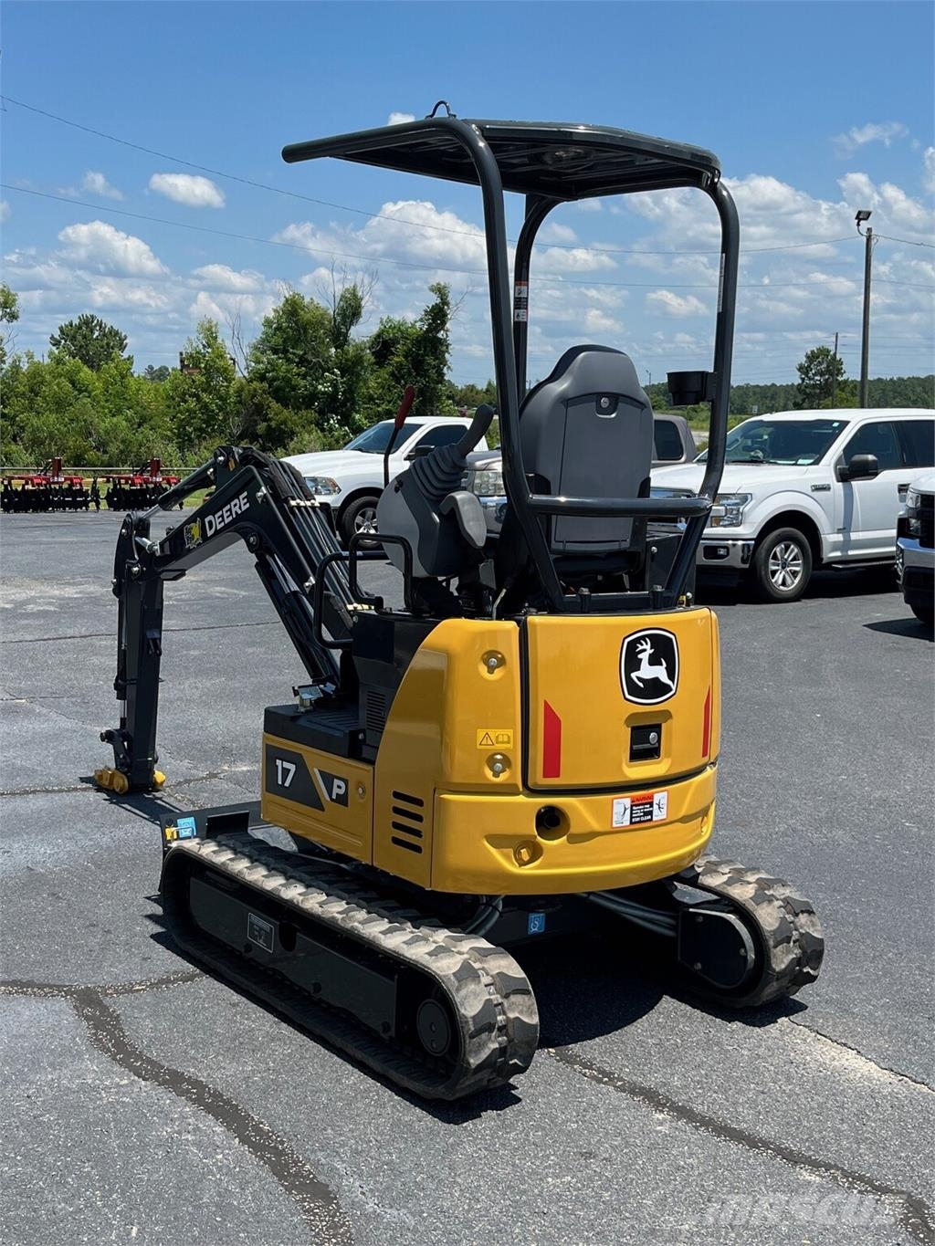 John Deere 17 P Mini rýpadla < 7t