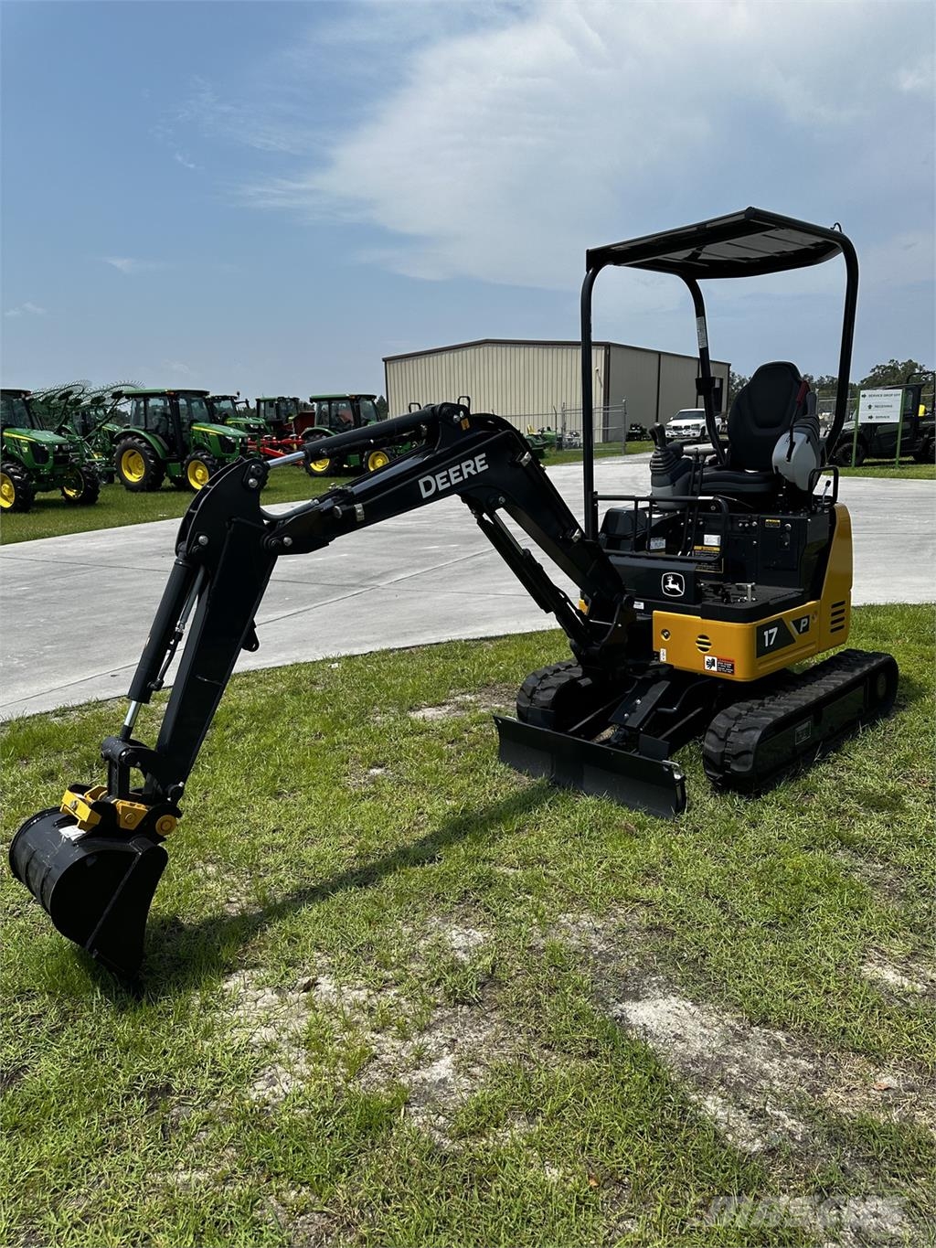 John Deere 17 P Мини-экскаваторы
