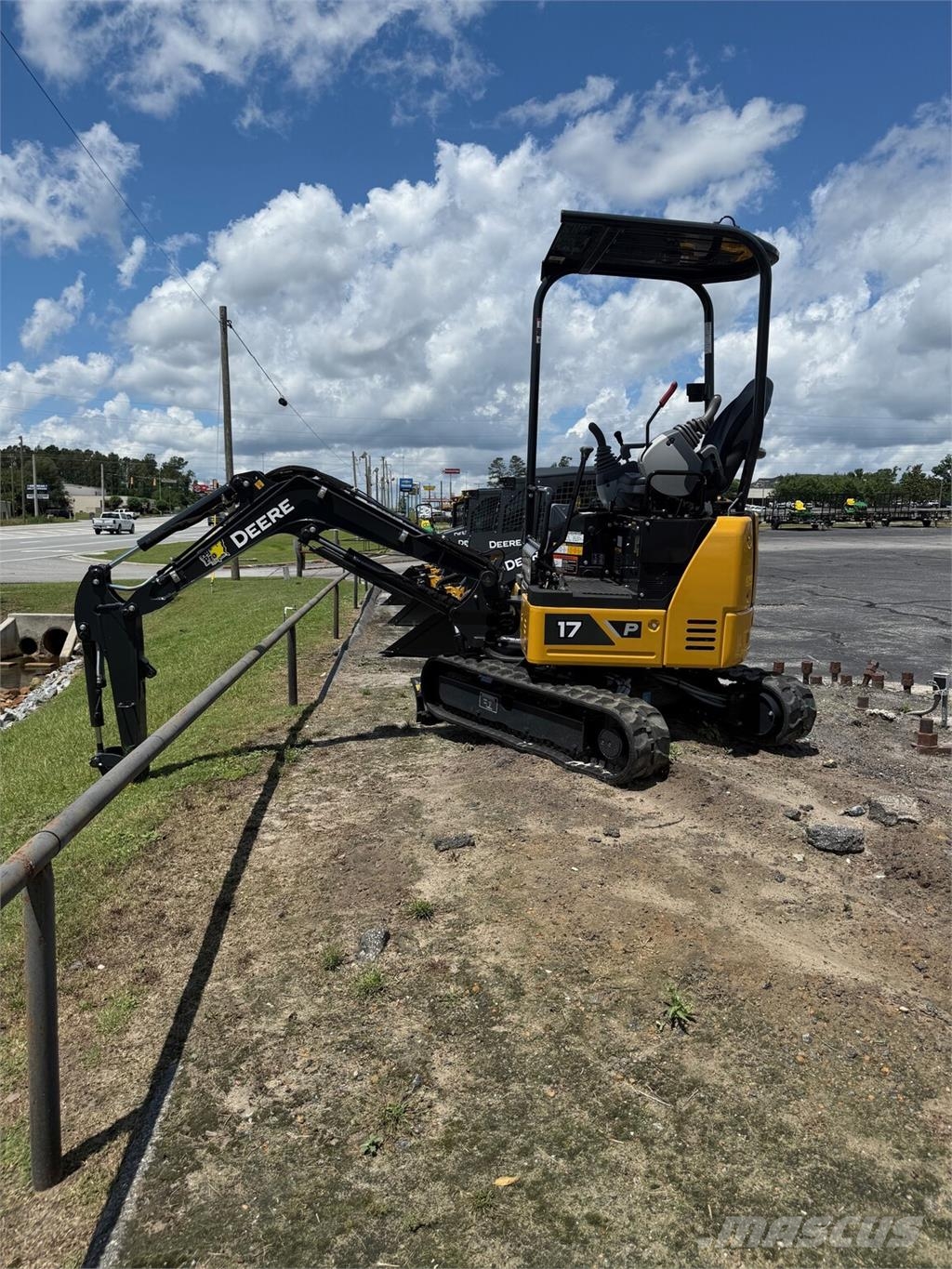 John Deere 17 P Minigravere <7t