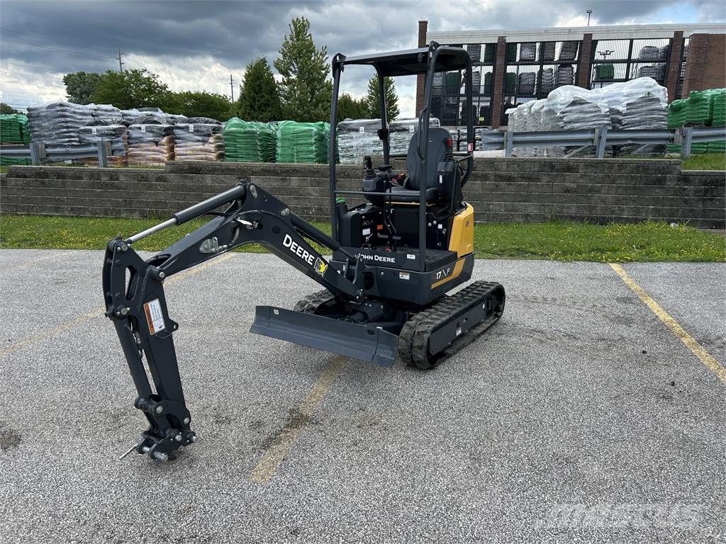 John Deere 17 P Minibagger < 7t
