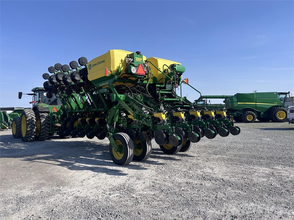 John Deere 1795 Istutuskoneet