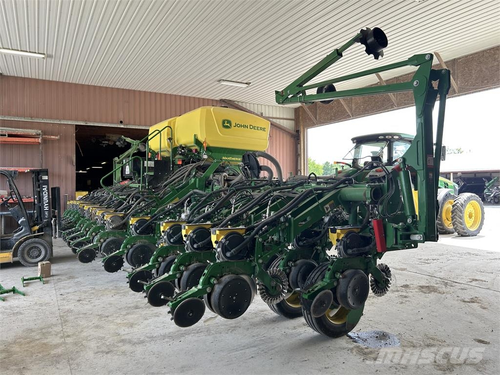 John Deere 1795 Sadilniki