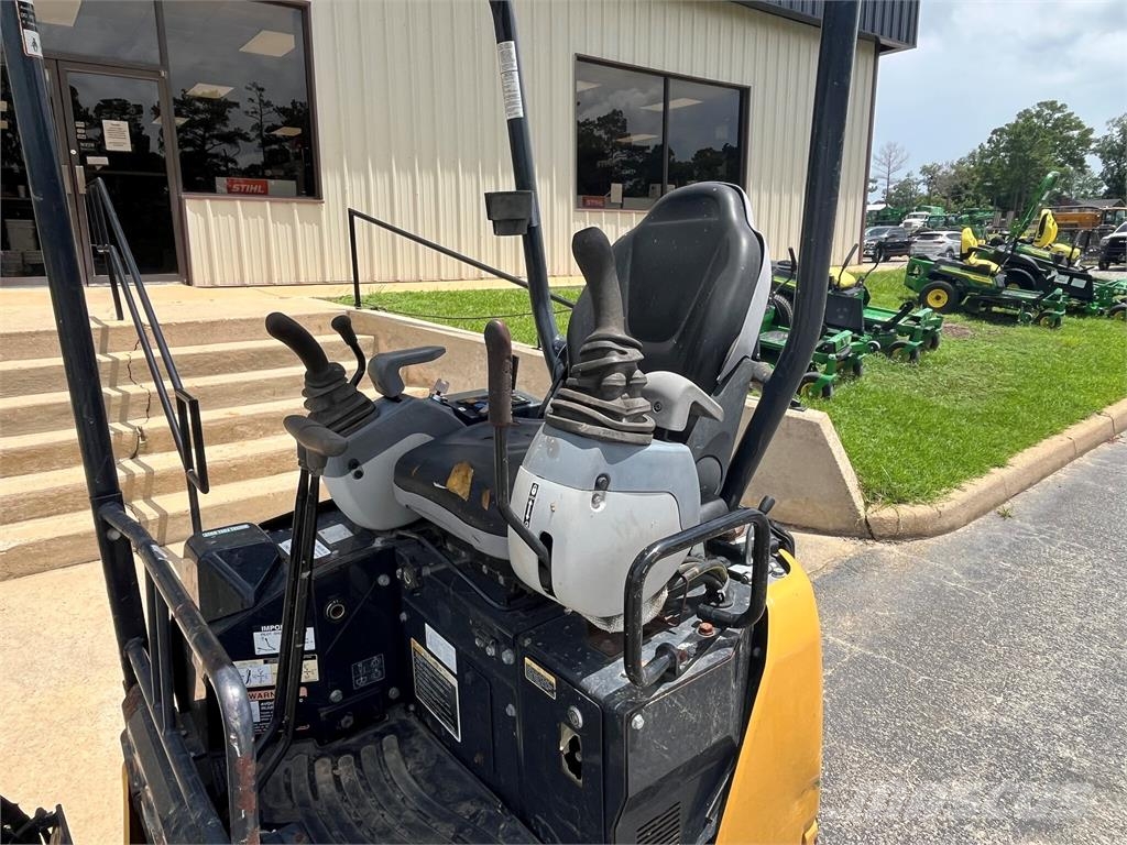 John Deere 17G Mini rýpadla < 7t