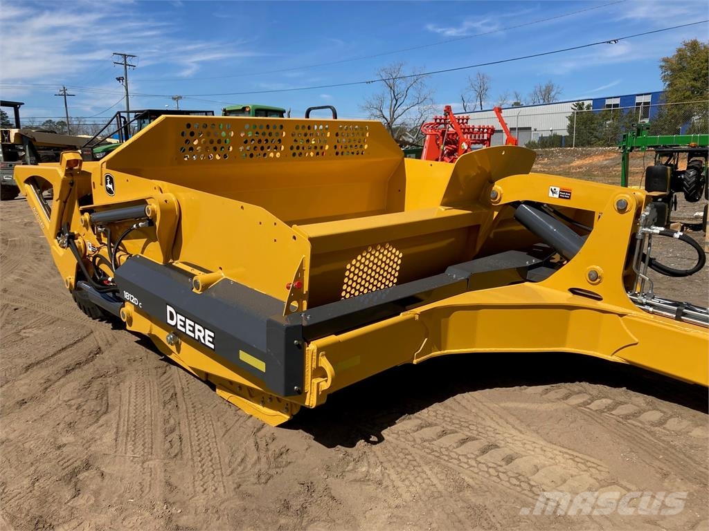 John Deere 1812DC Traktoriai