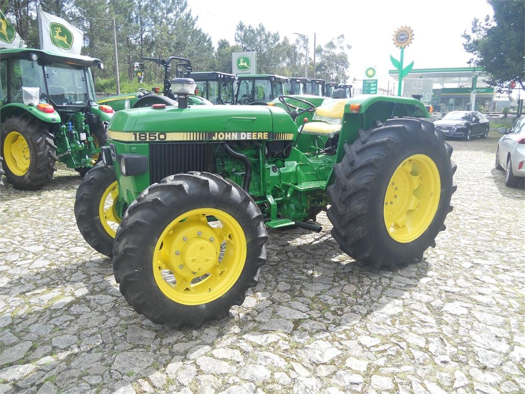 John Deere 1850 Трактора
