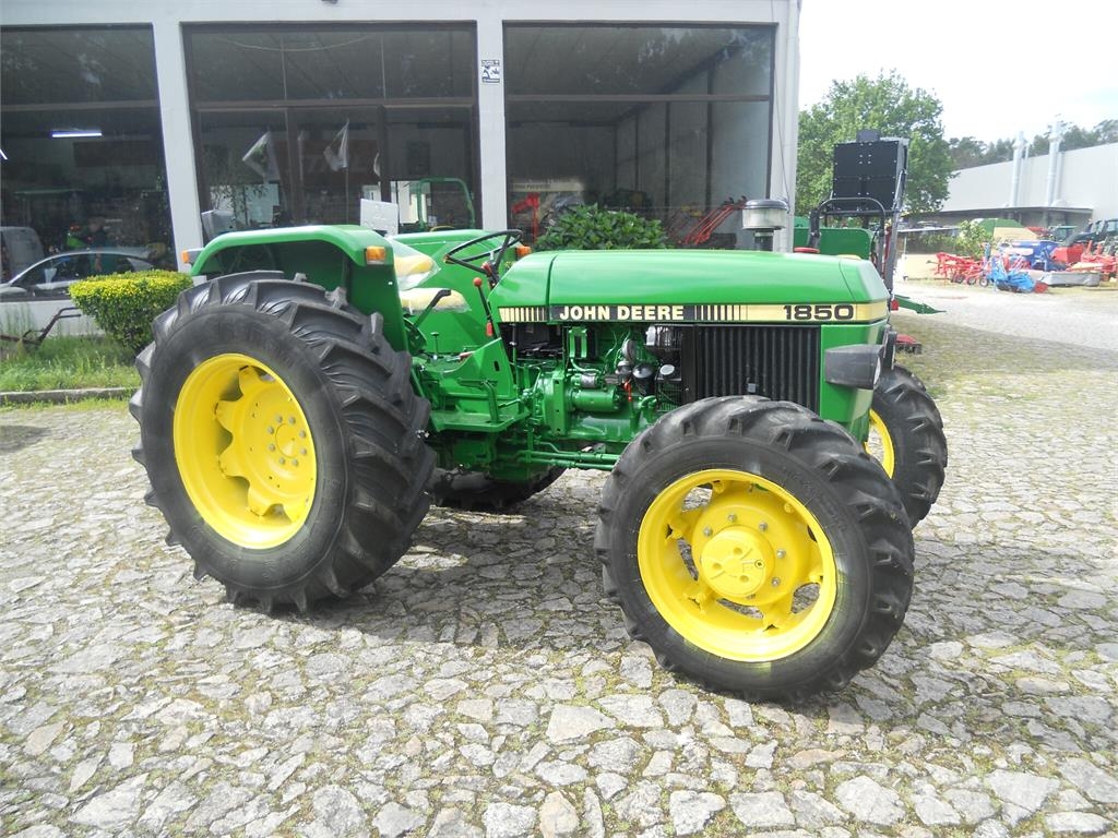John Deere 1850 Трактора