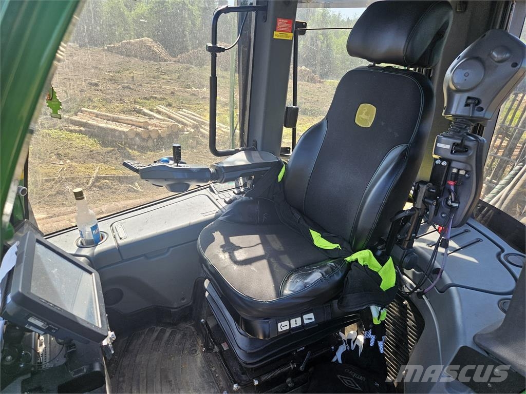John Deere 1910G Forwarder