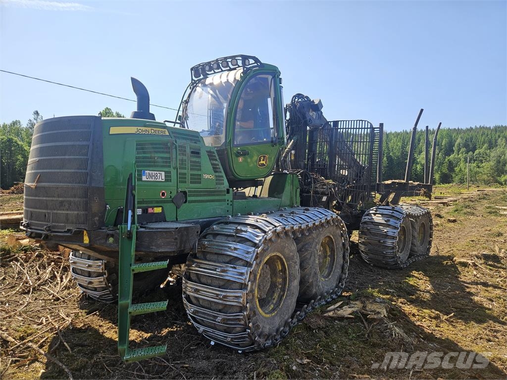 John Deere 1910G Forwarder