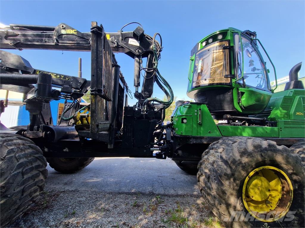 John Deere 1910G Forwarder
