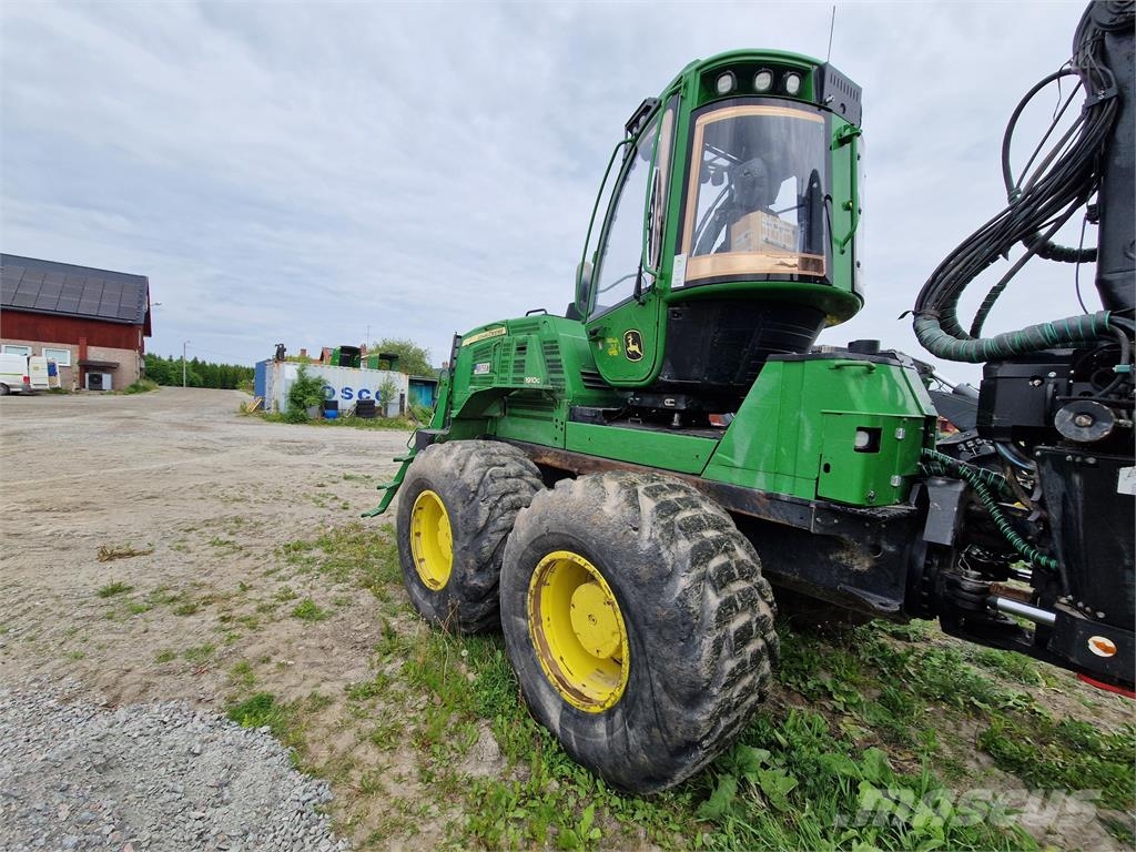 John Deere 1910G Forwarder