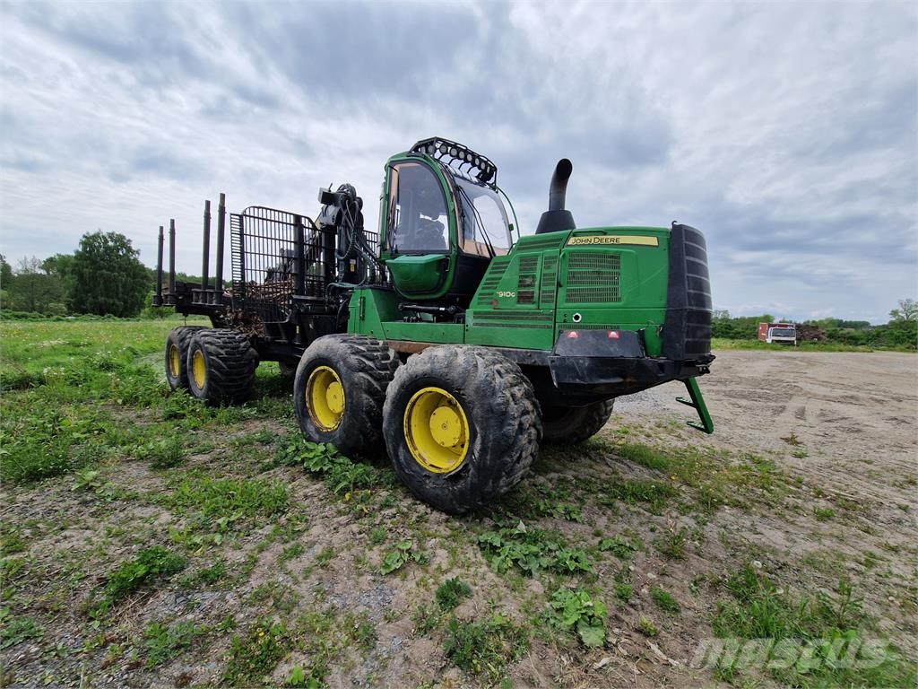 John Deere 1910G Forwarder