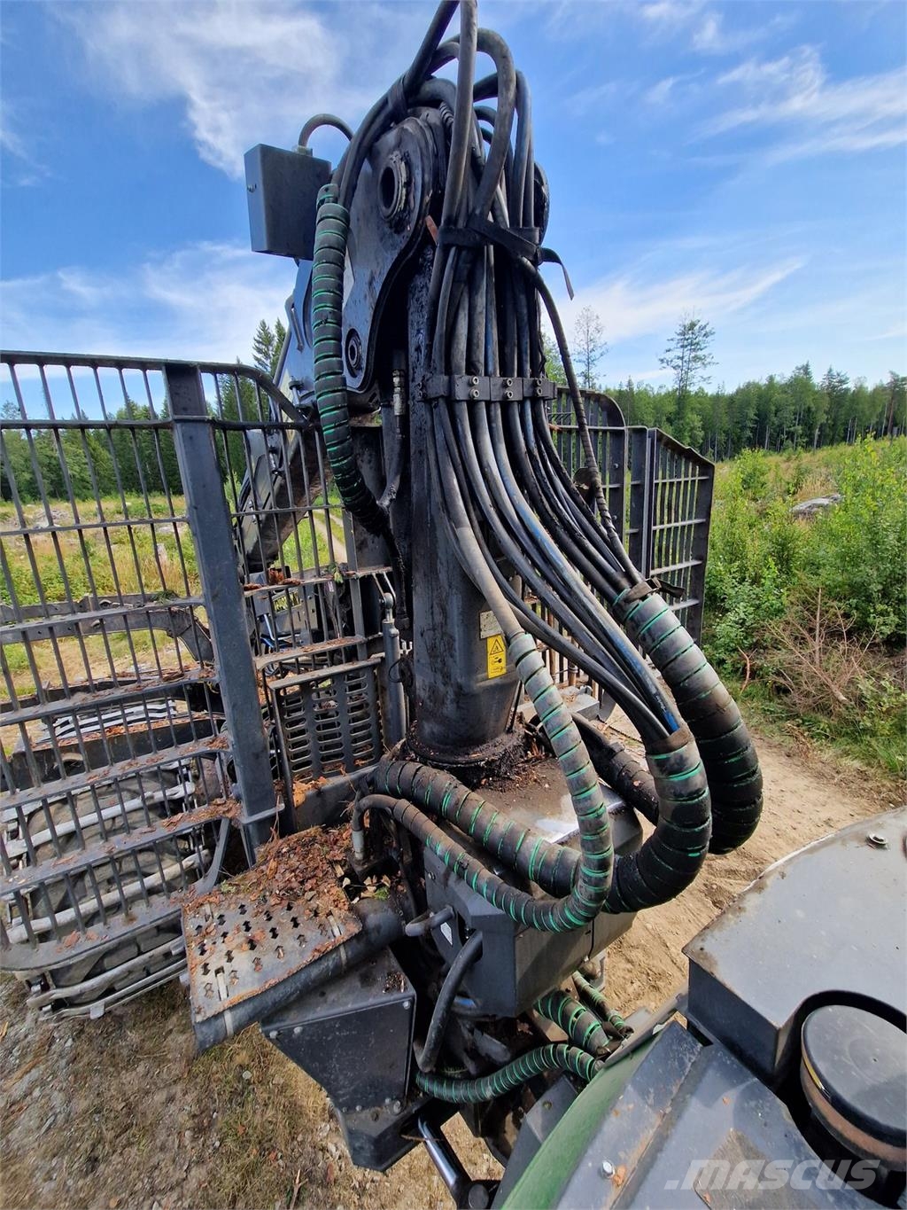 John Deere 1910G Lassbærere