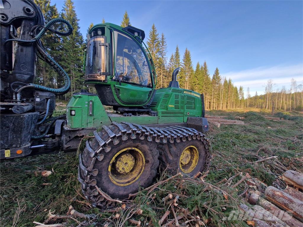 John Deere 1910G Forvarderi