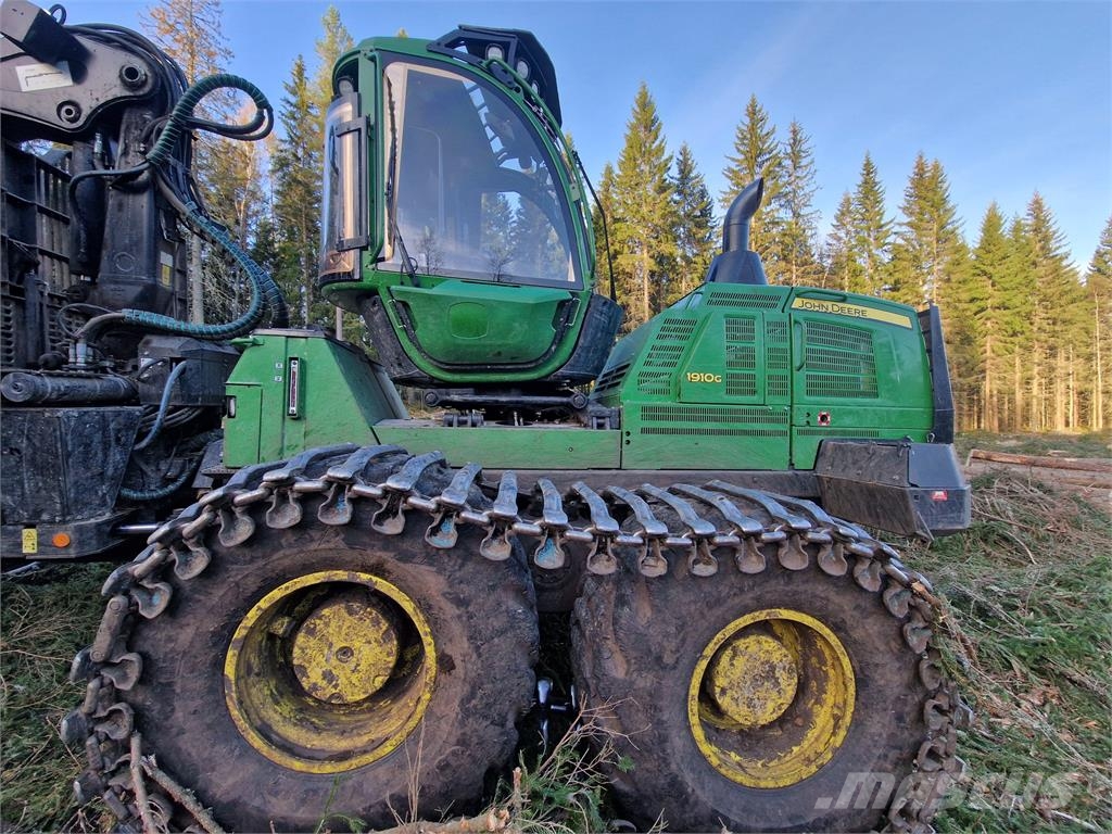 John Deere 1910G Forvarderi
