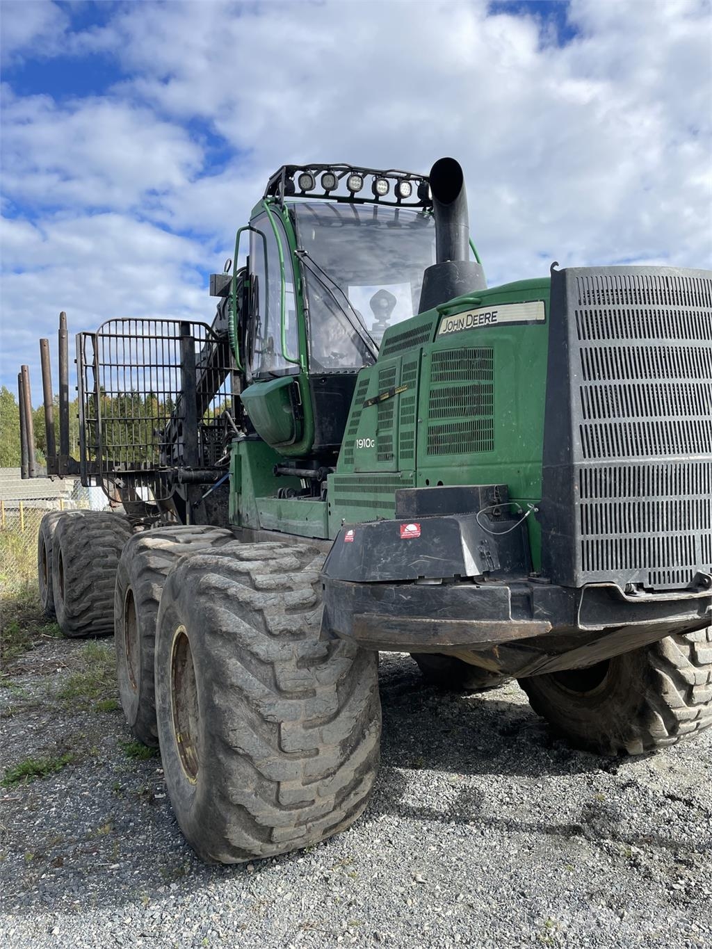 John Deere 1910G 集運機