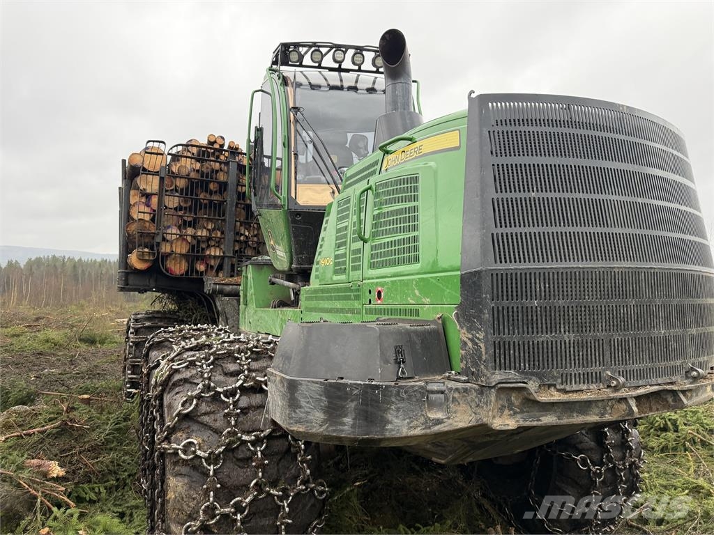 John Deere 1910G شاحنات