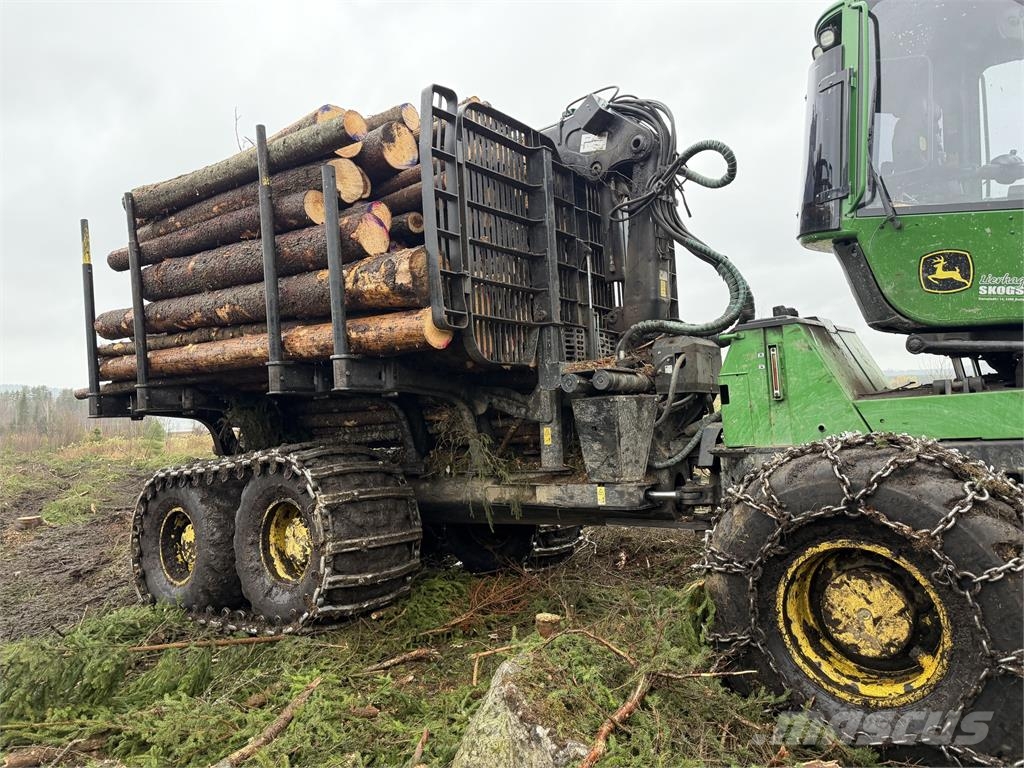 John Deere 1910G شاحنات