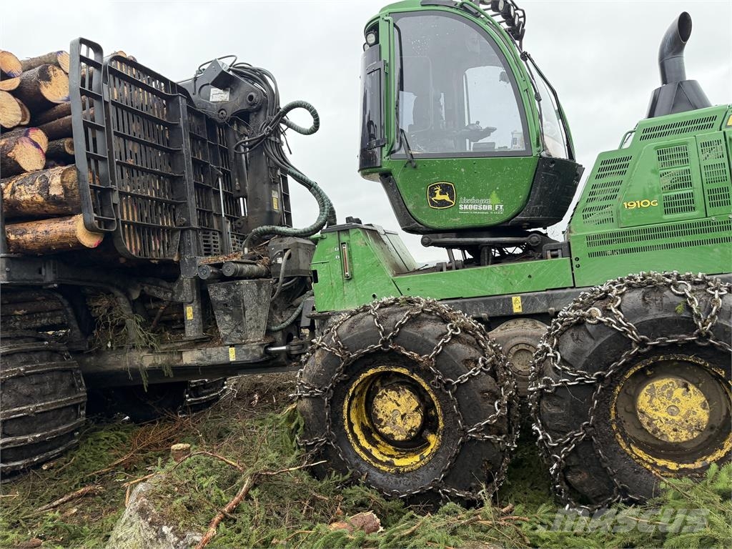 John Deere 1910G شاحنات