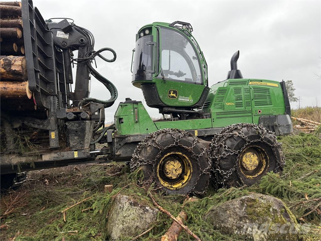 John Deere 1910G شاحنات