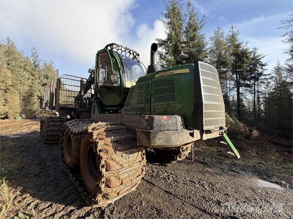 John Deere 1910G Форвардери