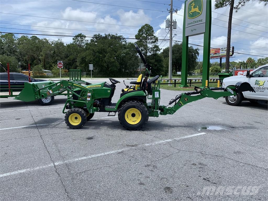 John Deere 2025R 소형 트랙터