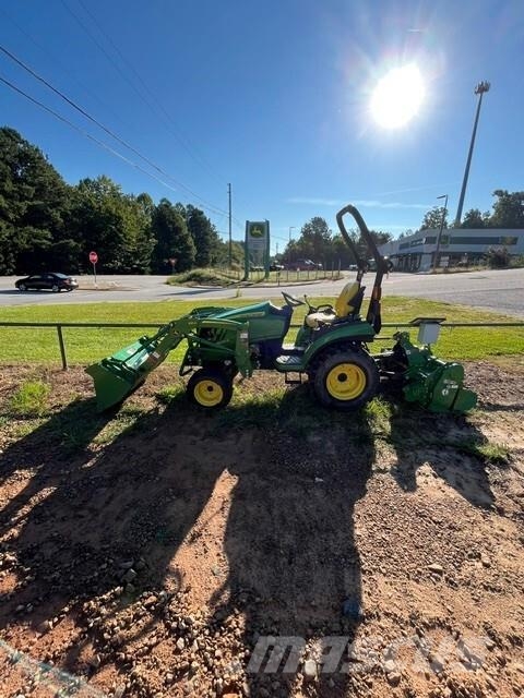 John Deere 2025R Kompakte traktorer