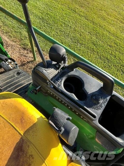 John Deere 2025R Kompakte traktorer