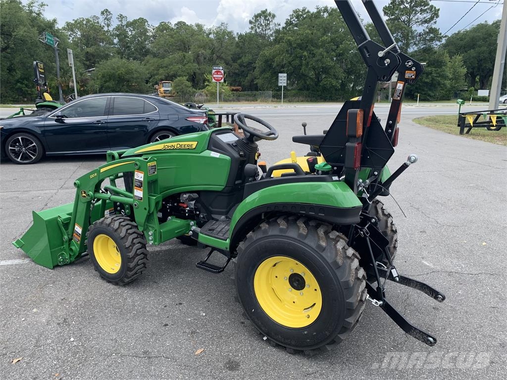 John Deere 2025R 소형 트랙터