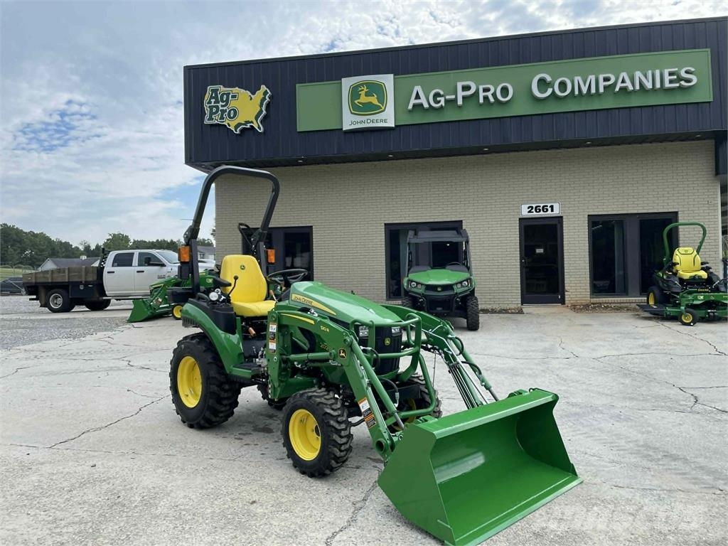 John Deere 2025R Tractores compactos