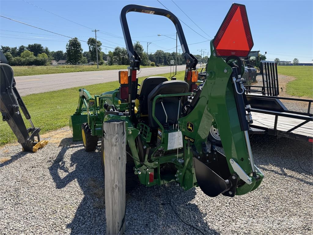 John Deere 2025R 소형 트랙터