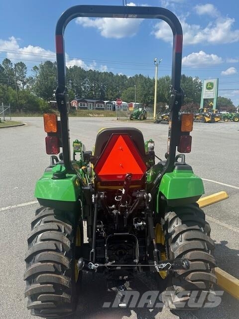 John Deere 2032R Compact tractors