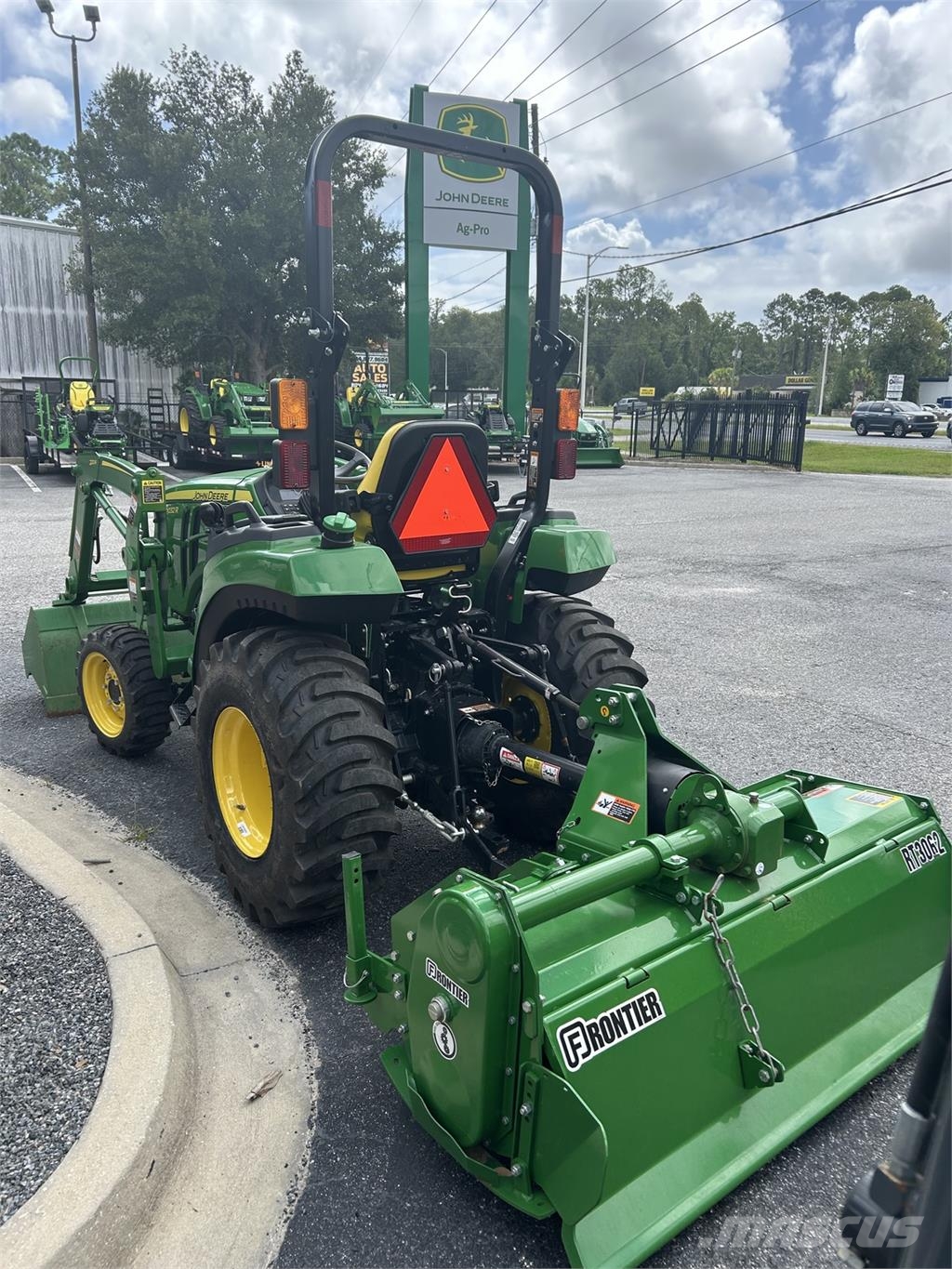 John Deere 2032R Tractores compactos