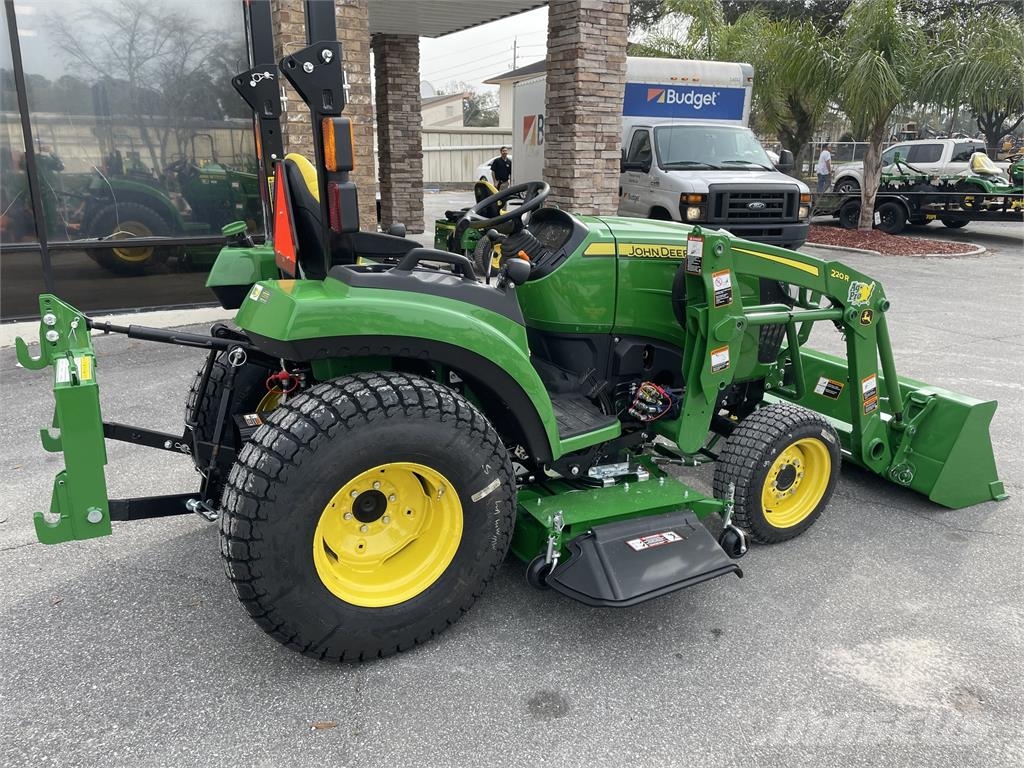 John Deere 2032R 小型曳引機