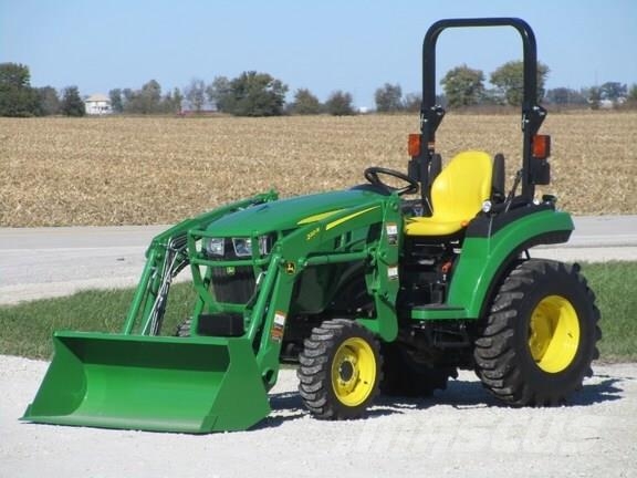 John Deere 2038R 소형 트랙터
