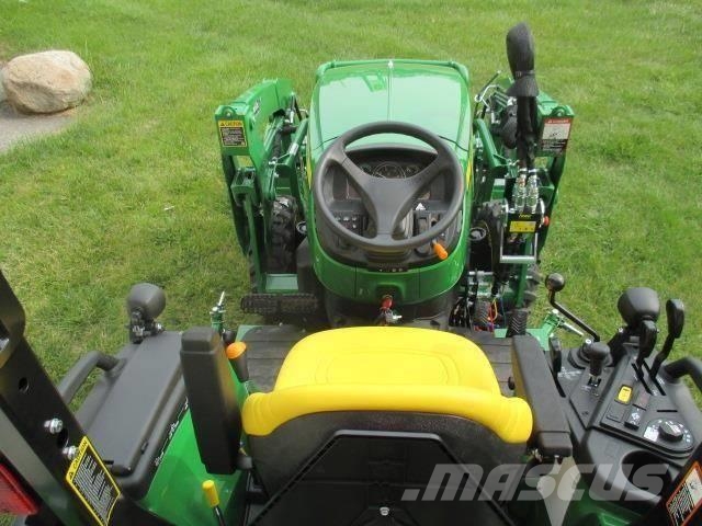 John Deere 2038R 소형 트랙터