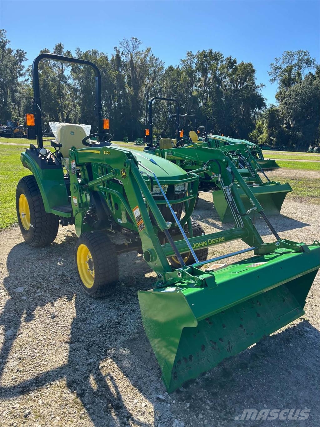 John Deere 2038R Manjši traktorji