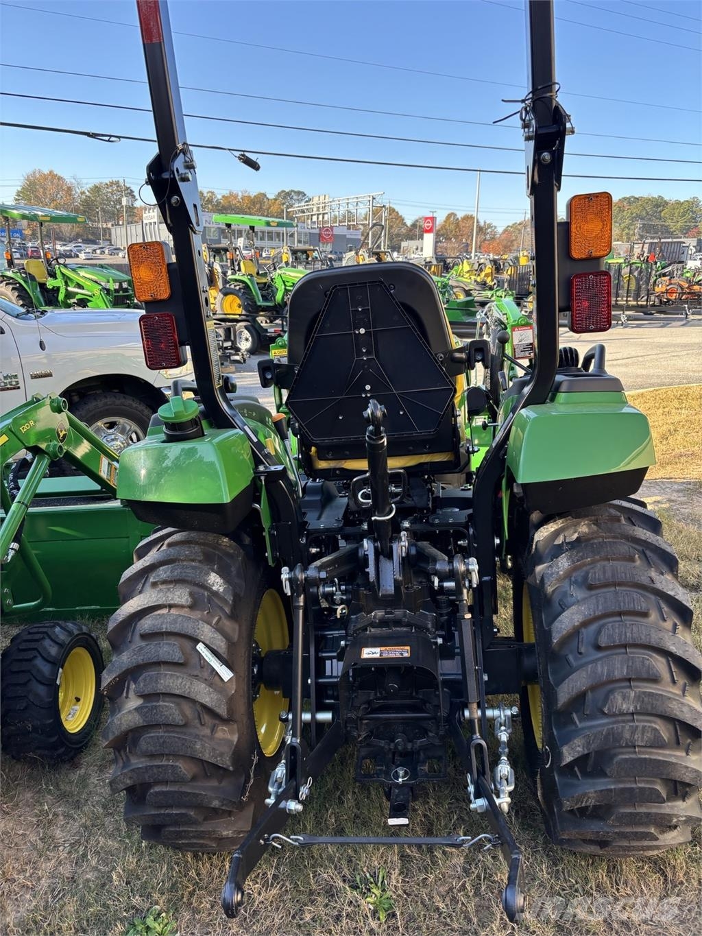John Deere 2038R 소형 트랙터