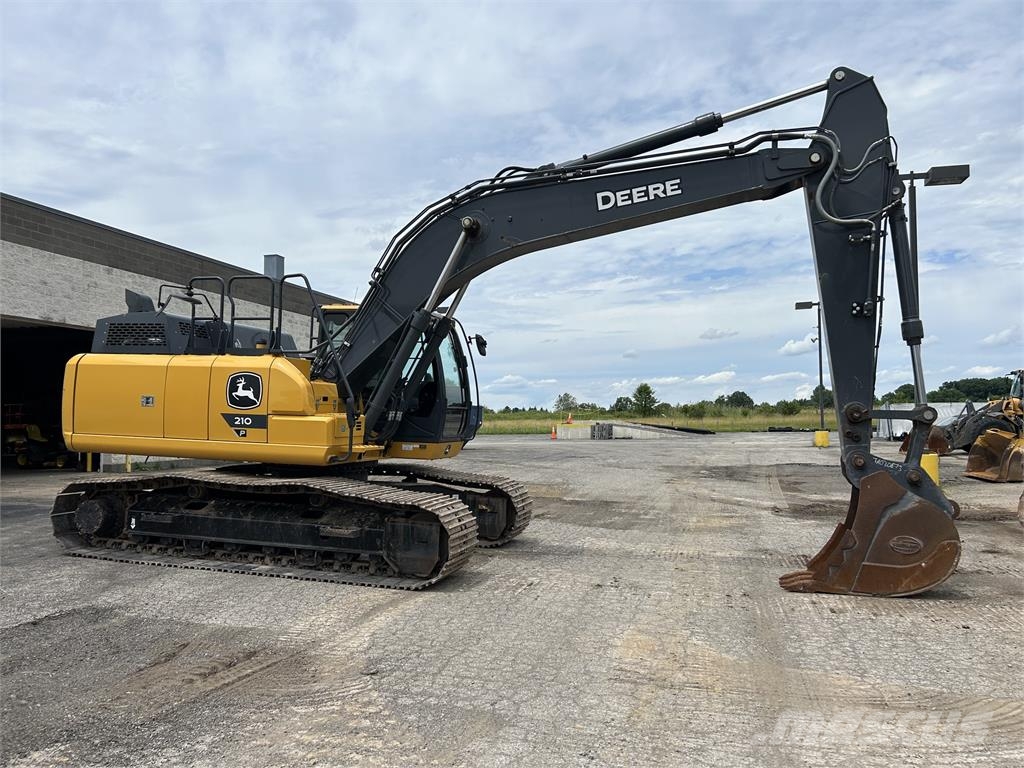 John Deere 210 P Bageri guseničari